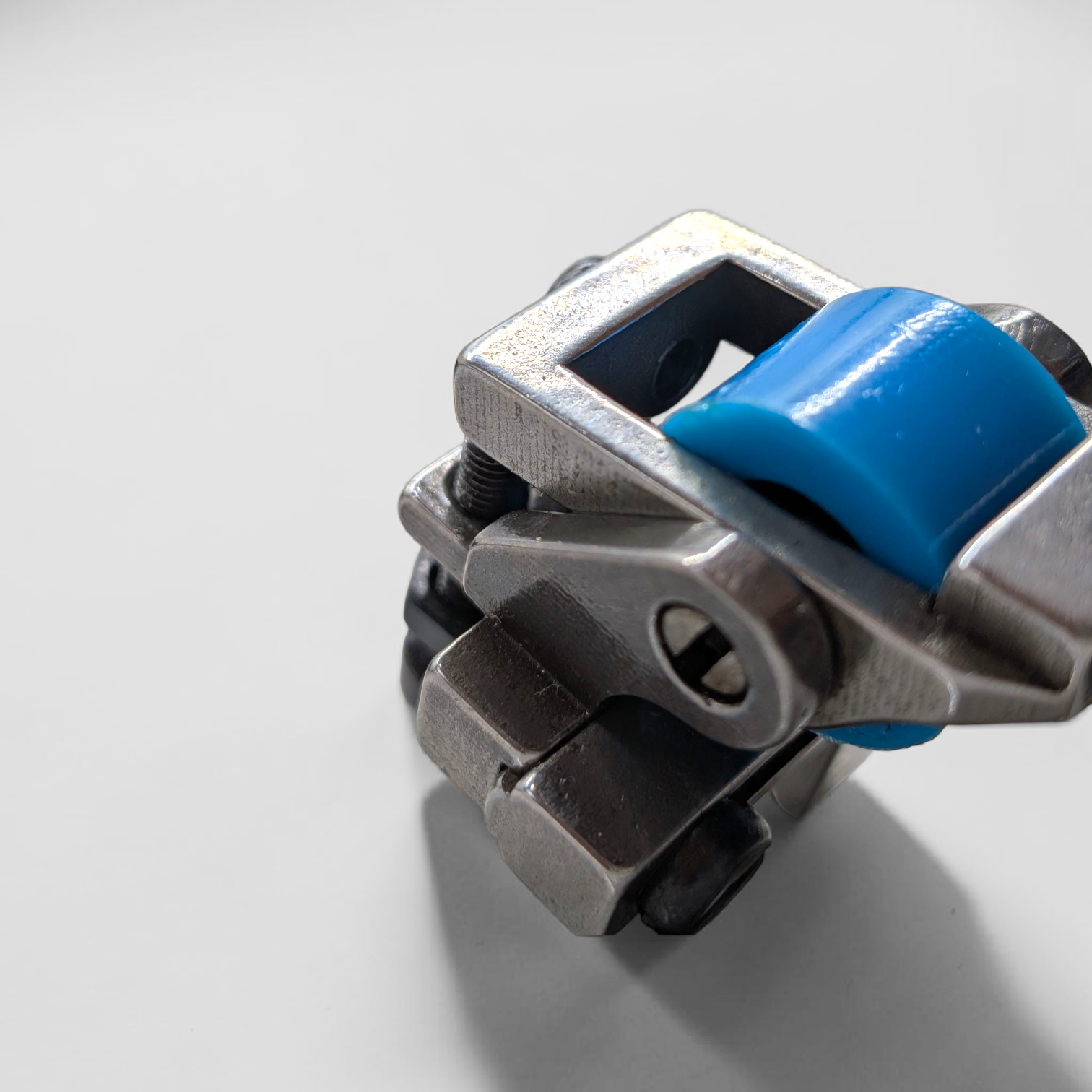 T3 roller pressure foot Blue silicon Roller