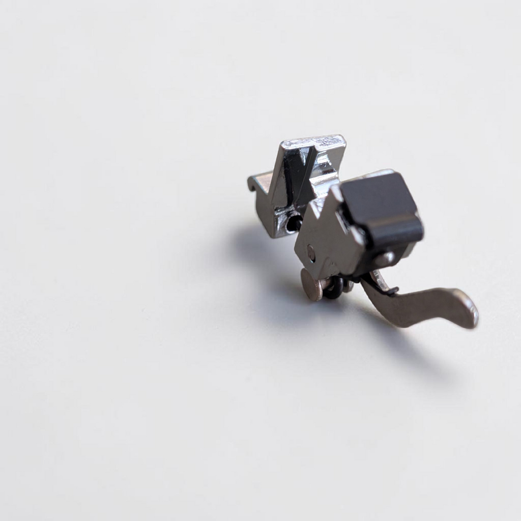 QUEED SEWING PRESSURE FOOT