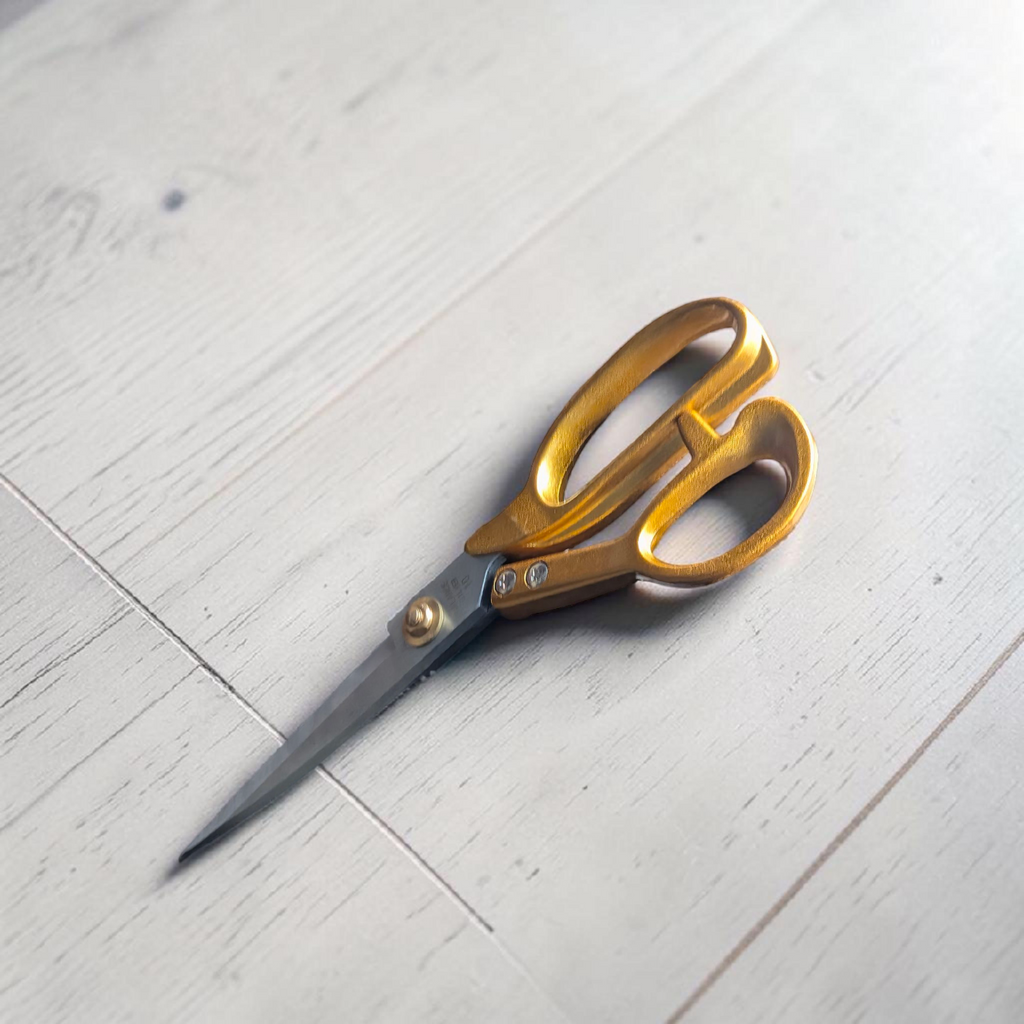 QUEED 10 INCH WHITE SHARP BLADE SCISSORS