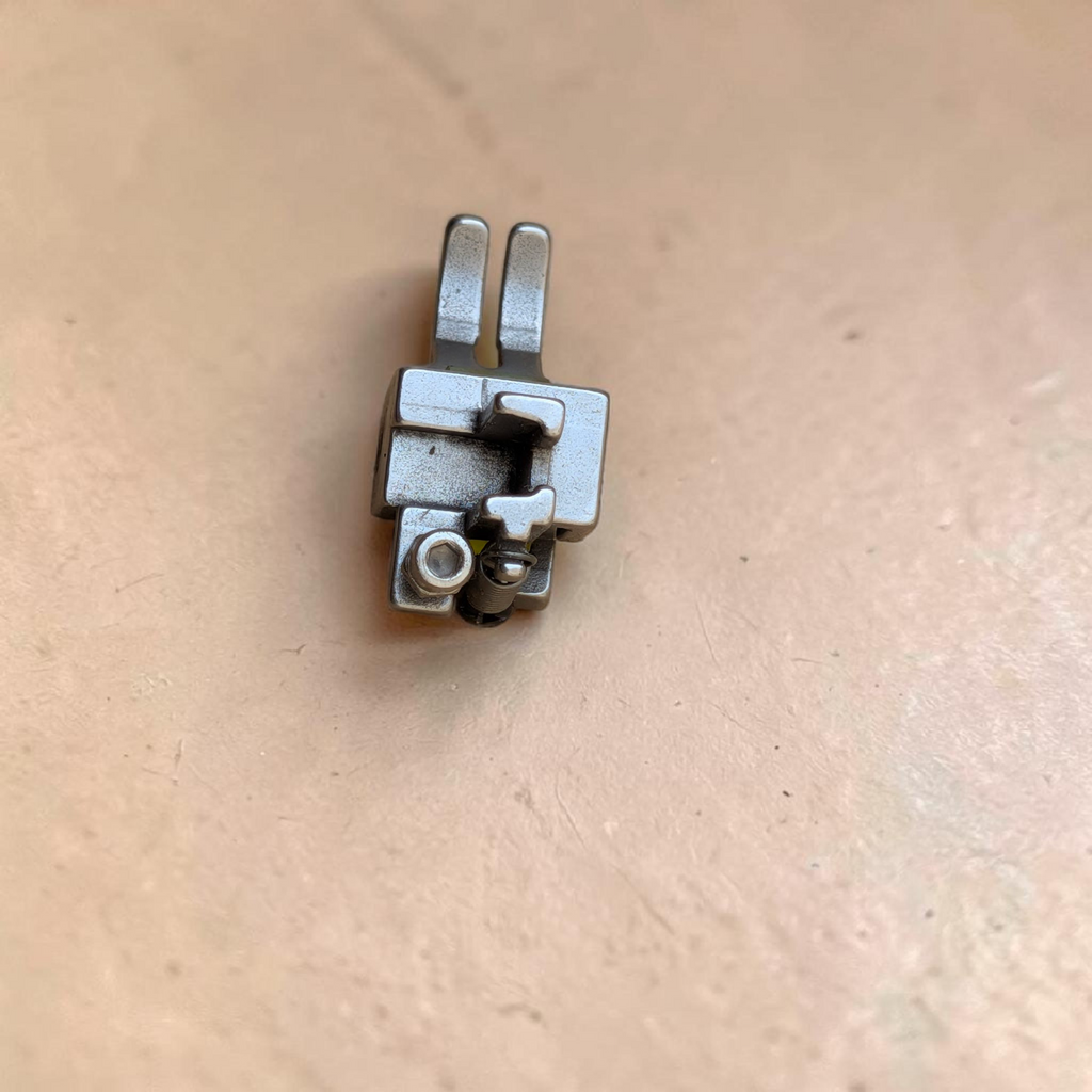 p351 silicon roller pressure foot