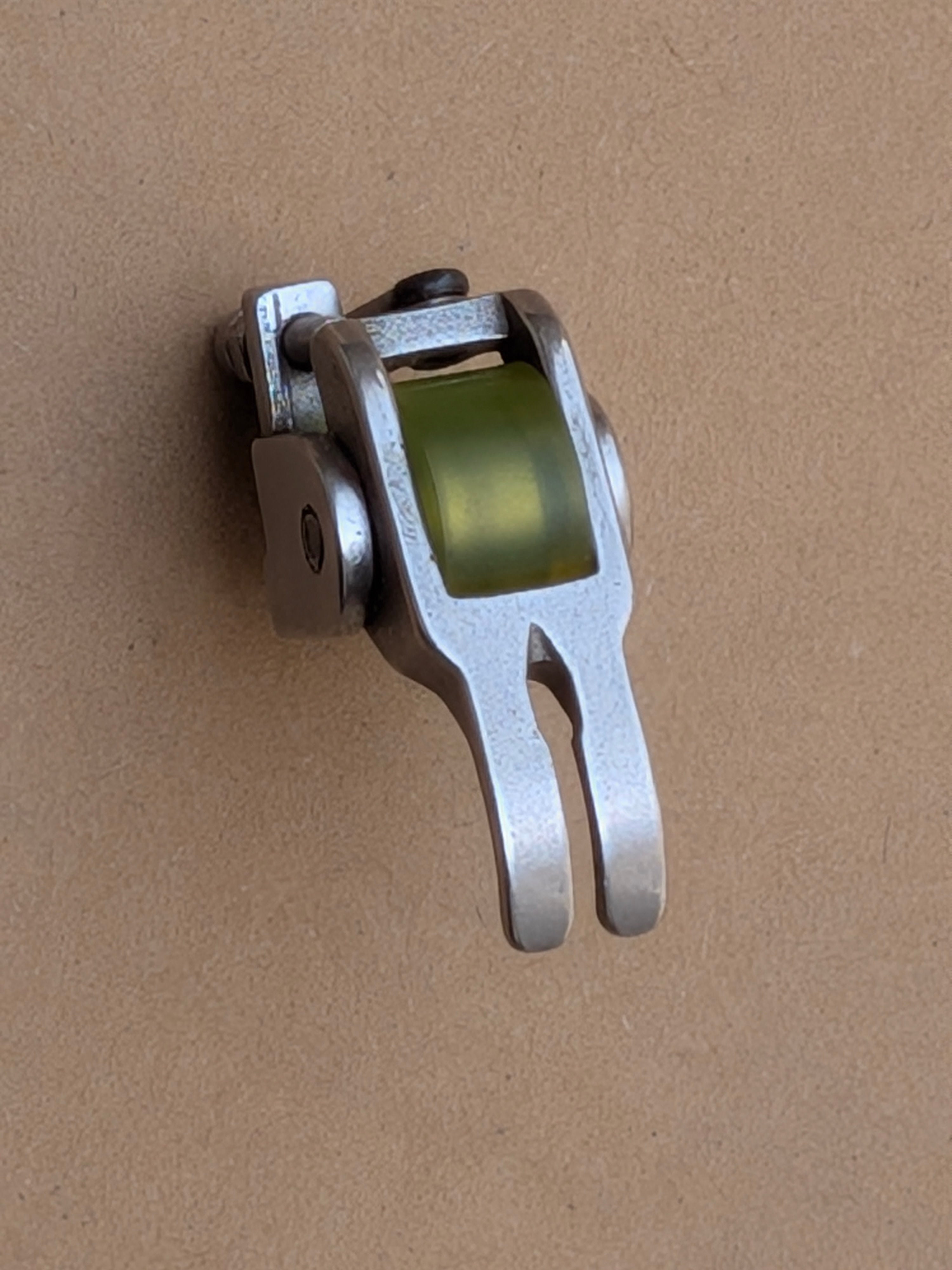 P351 Silicon Roller Presser Foot for Industrial Sewing Machine