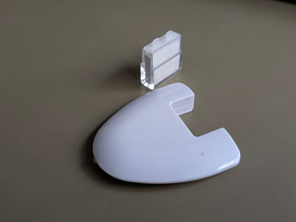 Triangular Chalk Wheel Fabric Marker white