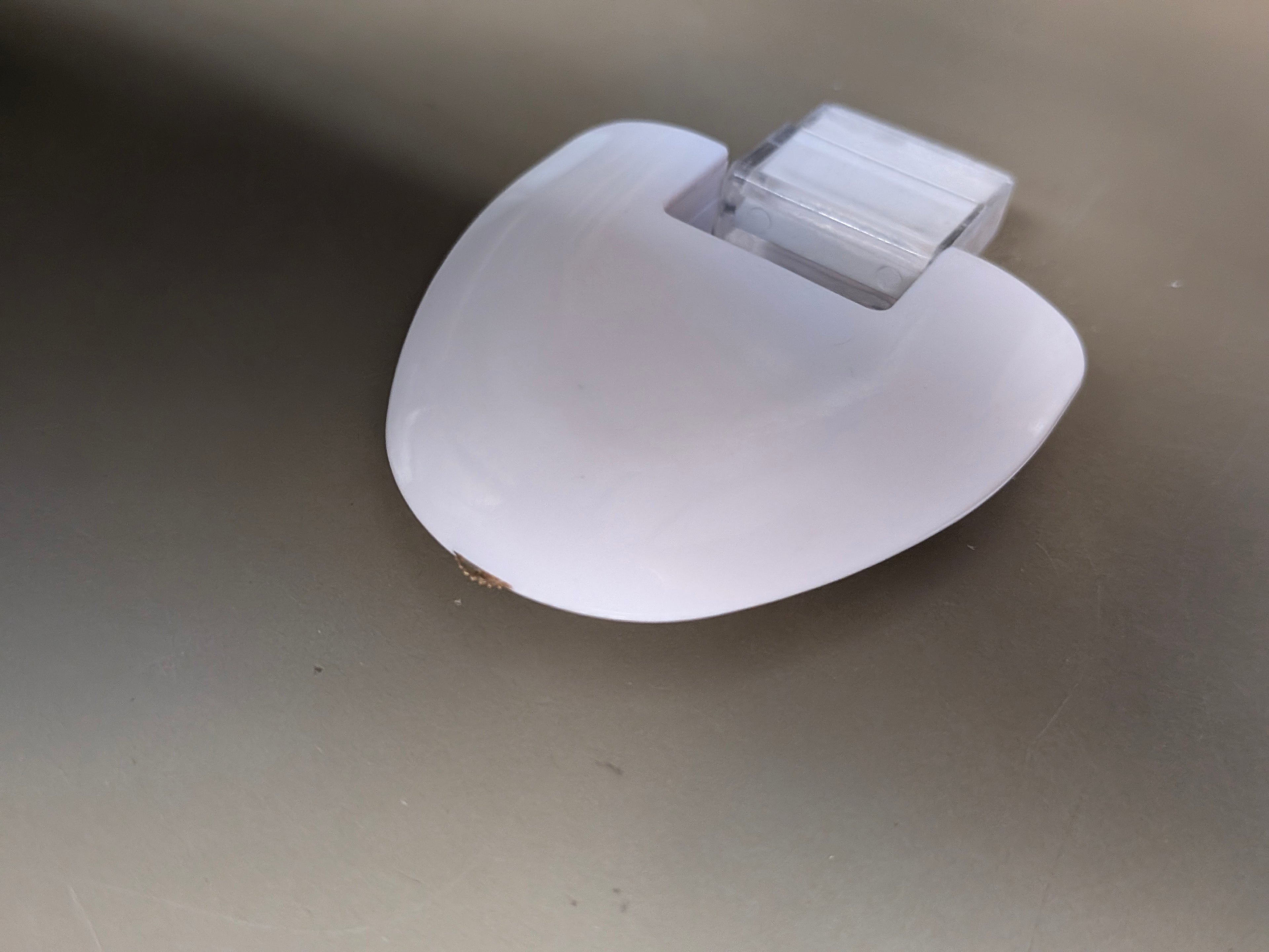 white chalk u shape wheel