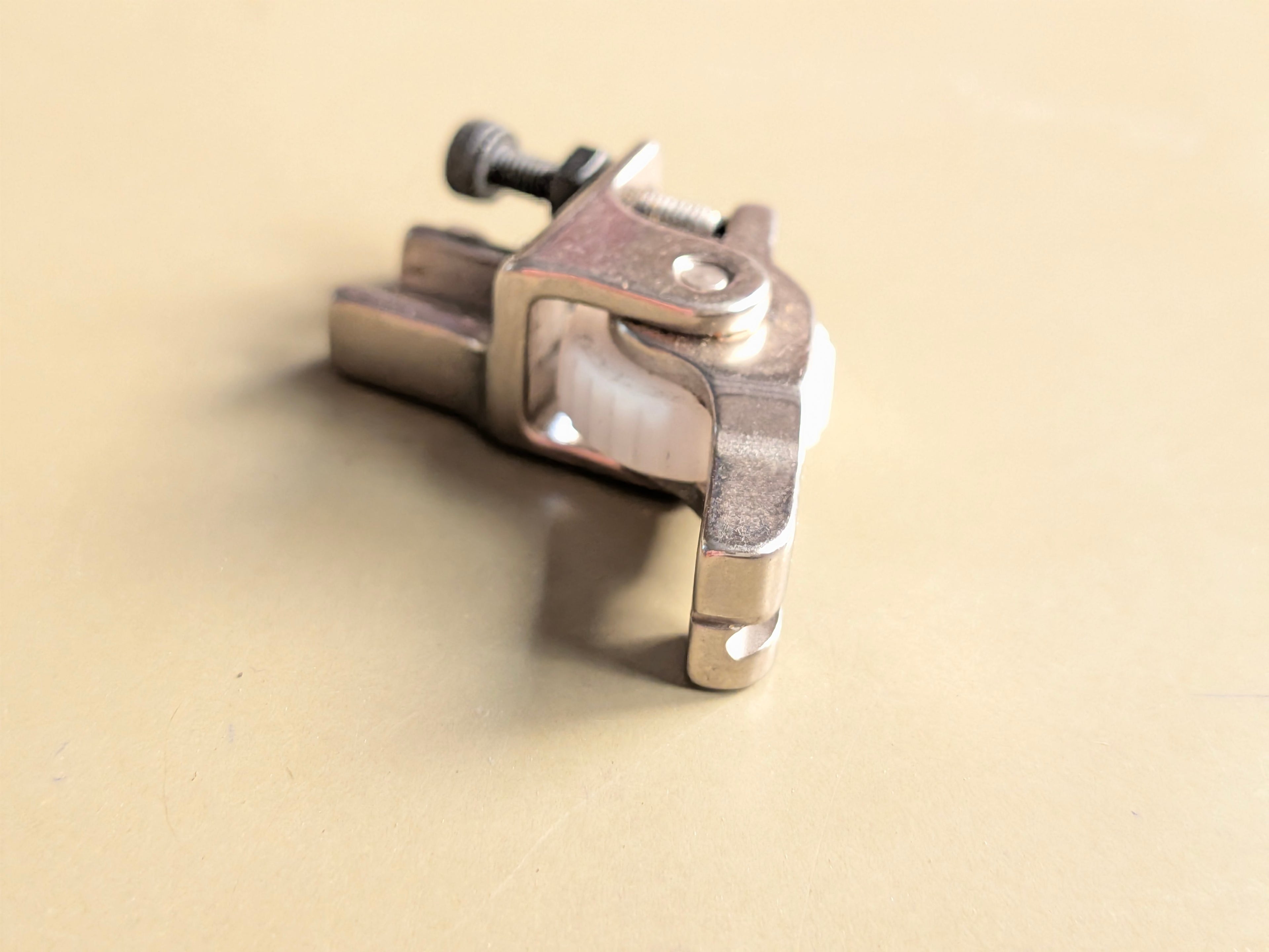 QUEED T168 TEFLON SEWING MACHINE ZIPPER ROLLER MACHINE