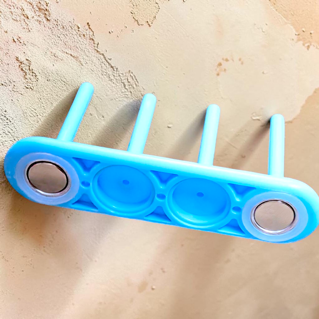 magnetic bobbin holder