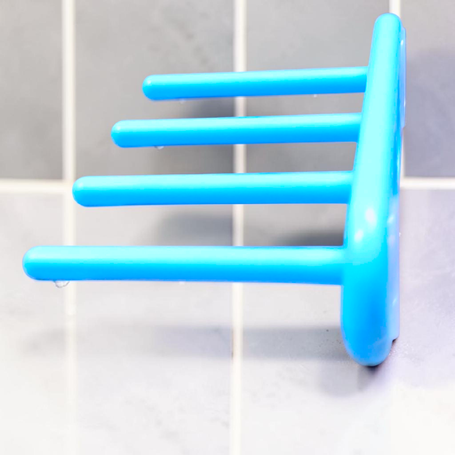 magnetic bobbin holder