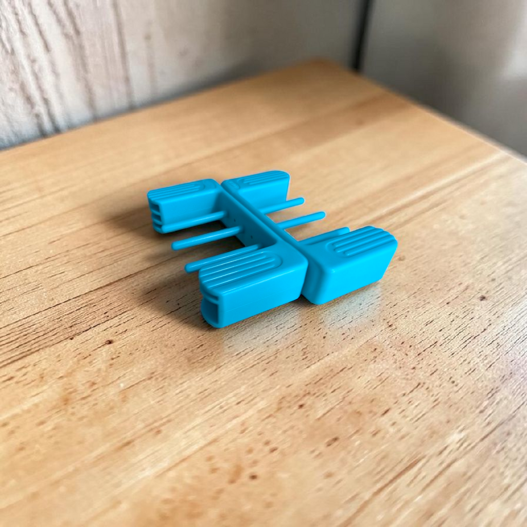 3 spool bobbin organizer rack fot tailoring