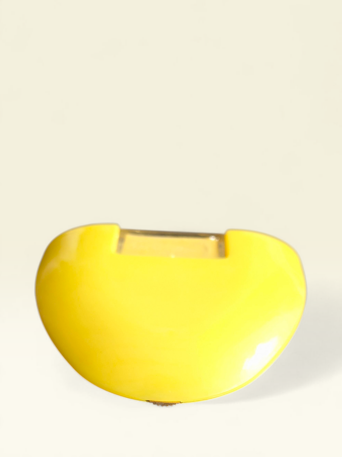 QUEED yellow triangular chalk