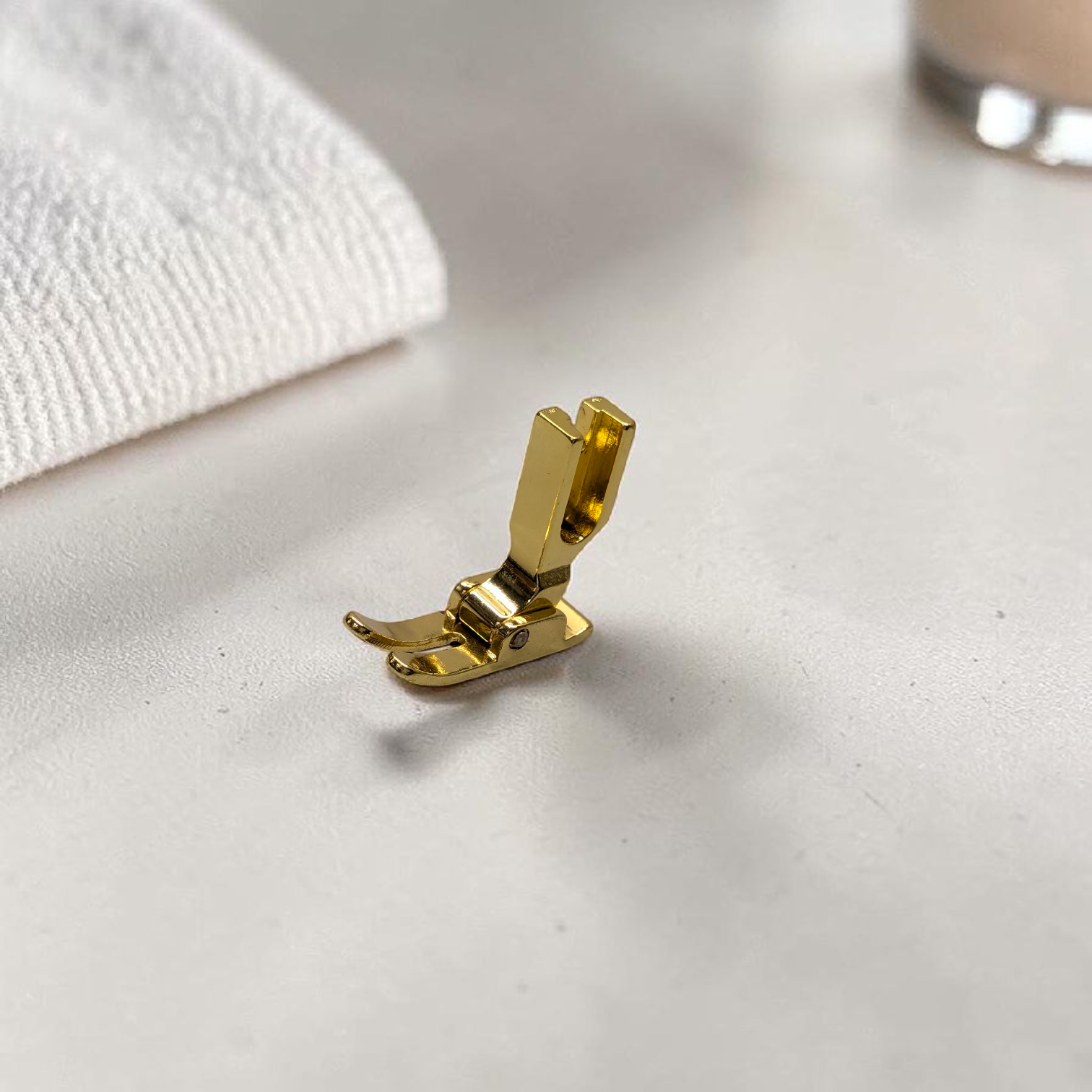 p351 zig zag pressure foot gold plated