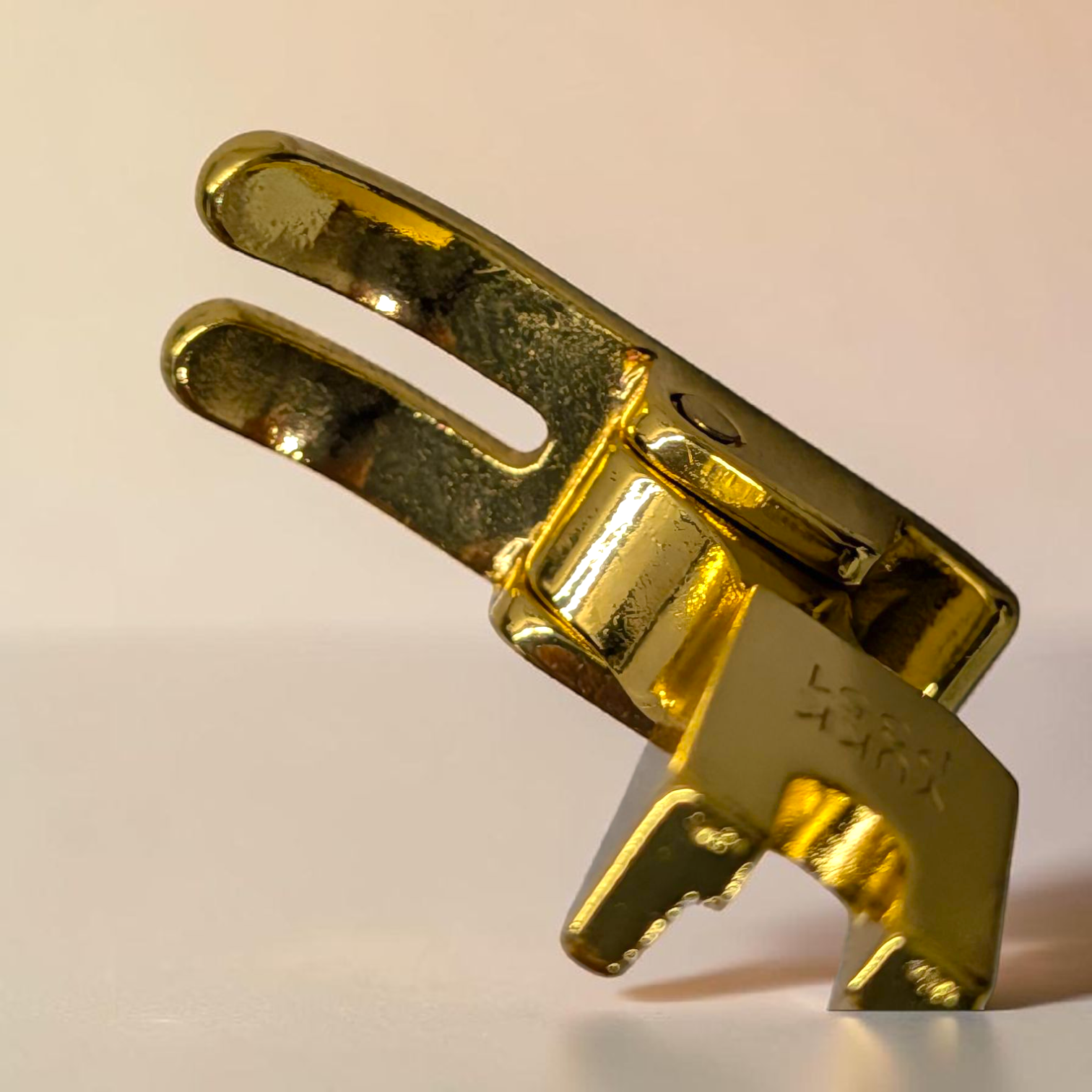 Queed P351 Gold Plated Universal Zig Zag Presser Foot for Industrial & Domestic Sewing Machines